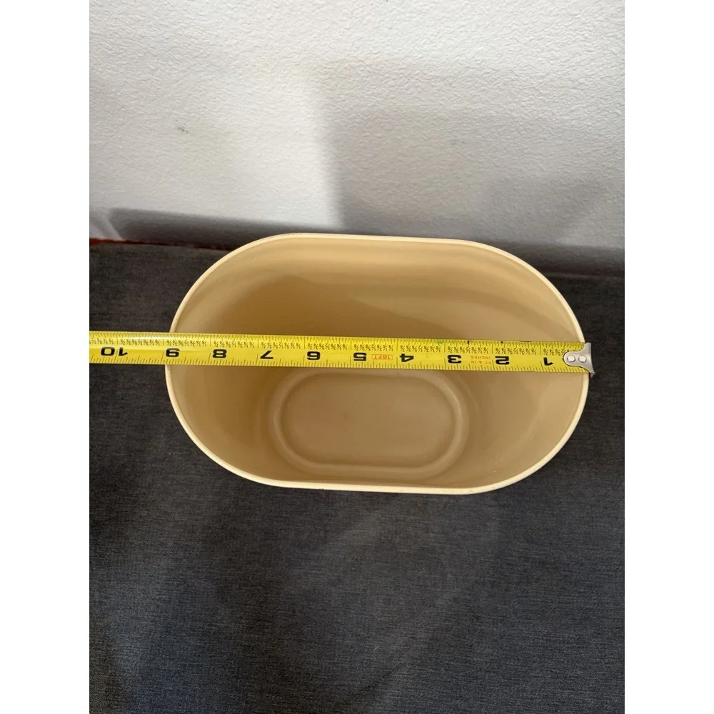 Rubbermaid Wastebasket Almond Oval Swirl Contour Plastic Trash Can Vtg 80s
